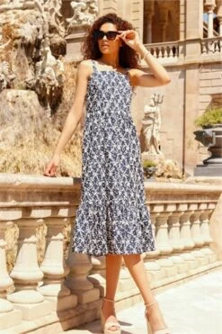 Navy Cotton Blend Embroidered Stretch Dress -Dress Haven Sales Store 01ca6622 4077 4a2a b8fd 62f23850db32