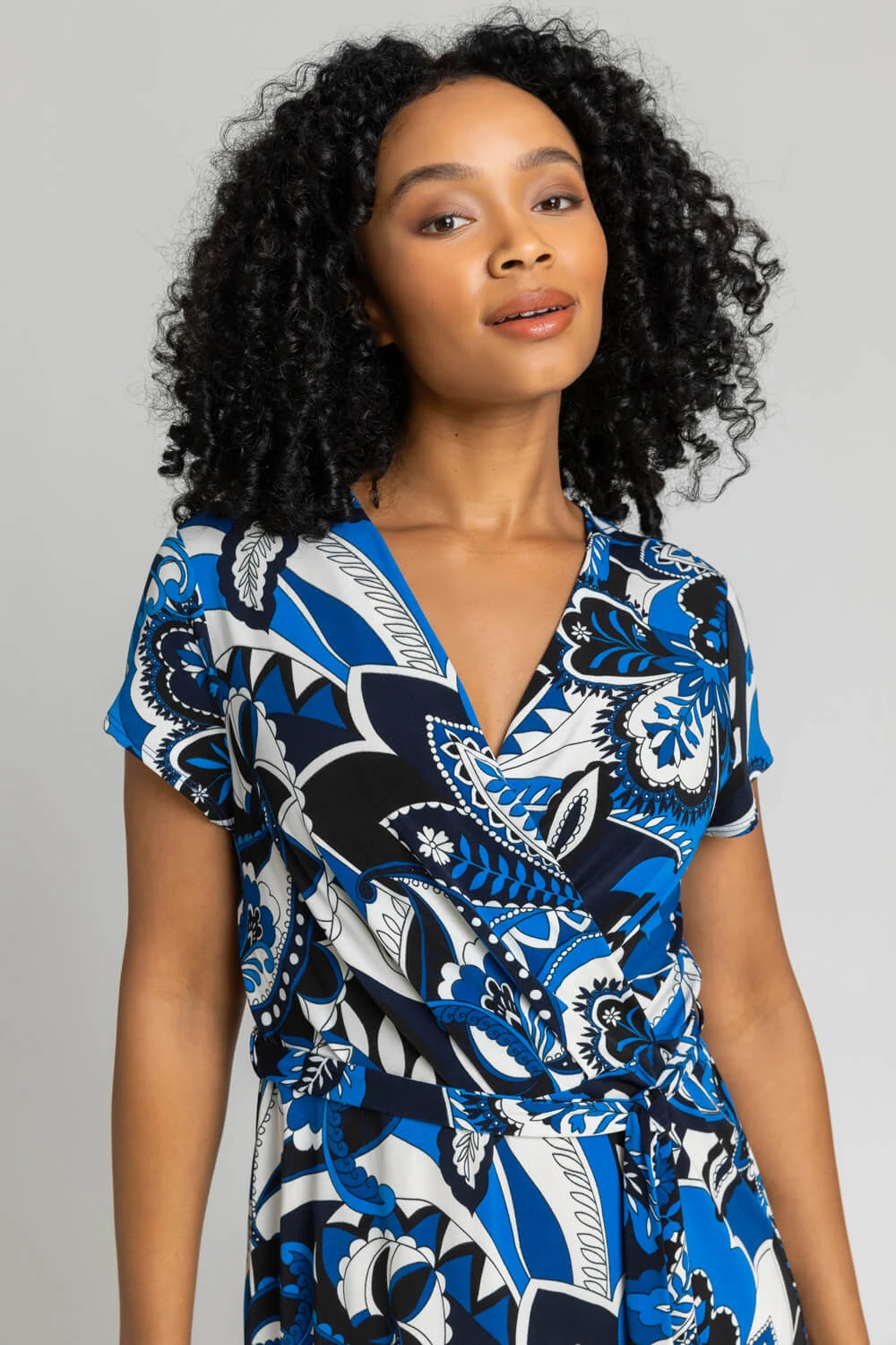 Blue Petite Paisley Print Tie Waist Maxi Dress 6 Blue Petite Paisley Print Tie Waist Maxi Dress - Image 4