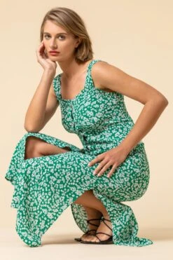 Green Ditsy Floral Button Through Dress -Dress Haven Sales Store 21f78c2c ee3d 4124 9409 44244bfa7488