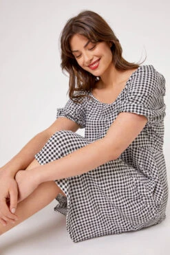 Black Curve Gingham Print Tiered Dress -Dress Haven Sales Store 48fea235 396a 42c5 8288 fce3b4069277