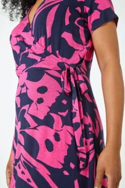 Pink Petite Abstract Print Wrap Dress 11 Pink Petite Abstract Print Wrap Dress -Dress Haven Sales Store 5535e5e7 b572 4cc7 be5a 3990de292247