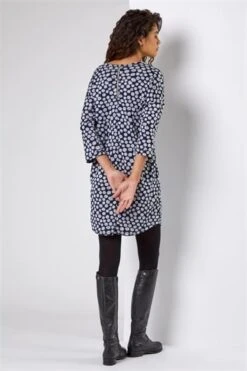 Black Ombre Textured Shift Dress -Dress Haven Sales Store 5de18c18 0bea 4a6f ab72 17b9eae17a40