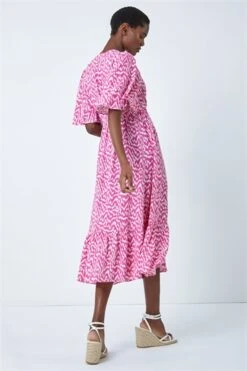 Pink Petite Ditsy Floral Stretch Midi Dress -Dress Haven Sales Store 60dcdaf7 c82e 4924 9b3d f3417b93de22