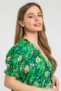 Green Petite Ditsy Floral Print Maxi Dress -Dress Haven Sales Store 66d4a4fc 1d30 4bfa a462 db0dc4dfbd57