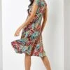 Red Sleeveless Floral Panel Stretch Dress -Dress Haven Sales Store 67c723e2 78e0 45aa 86a6 a045e4ab2823
