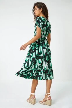 Green Abstract Geometric Print Midi Dress -Dress Haven Sales Store 6ce915ca e3e0 4618 aef4 bf1f38f63c7b