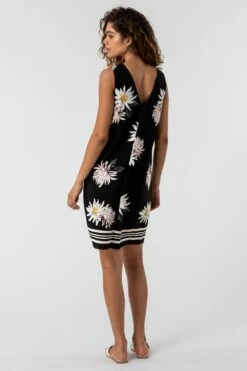 Black Daisy Floral Shift Dress -Dress Haven Sales Store 9d4e5c4d 4a1b 443c 99b0 3a92ea41b8ca