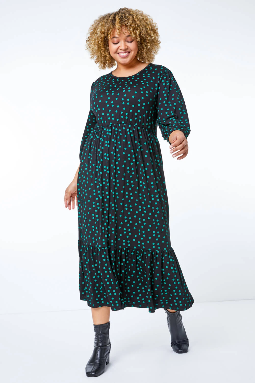 Green Curve Spot Tiered Midi Dress 4 Green Curve Spot Tiered Midi Dress - Image 2