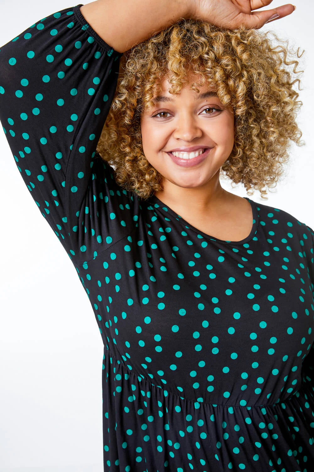 Green Curve Spot Tiered Midi Dress 7 Green Curve Spot Tiered Midi Dress - Image 5