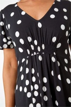 Black Petite Spot Print Stretch Tea Dress -Dress Haven Sales Store d18be451 e7d7 4247 8b5a b3fb87ded0e3