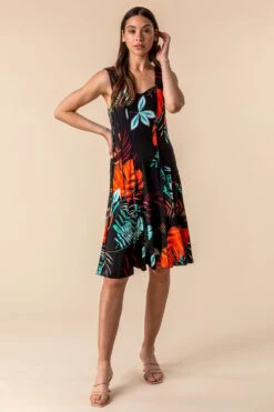 Black Tropical Print Panel Swing Dress -Dress Haven Sales Store d55001eb 1ab7 492f b8d7 ab3bfaa35bef