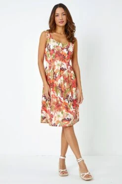 Red Sleeveless Tropical Pleated Stretch Dress -Dress Haven Sales Store e3963cd5 d179 4a42 a7c0 4133d6a3308d