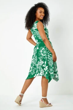 Green Petite Tie Waist Floral Stretch Dress 9 Green Petite Tie Waist Floral Stretch Dress -Dress Haven Sales Store ebdda329 53dc 477c 8638 cd55111127c1