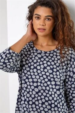 Black Ombre Textured Shift Dress -Dress Haven Sales Store ee138187 1bf4 47bc 9db9 00ad2708e444