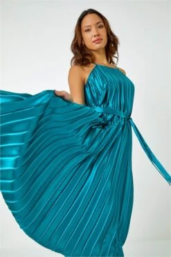 Navy Ombre Halter Neck Pleated Swing Dress -Dress Haven Sales Store f88c38b0 2314 4090 8047 5a7e943c52be